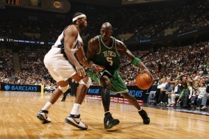 开云官网2026-德甲争冠战引爆欧洲，篮网斩落马刺，体育世界为何总能牵动人心？