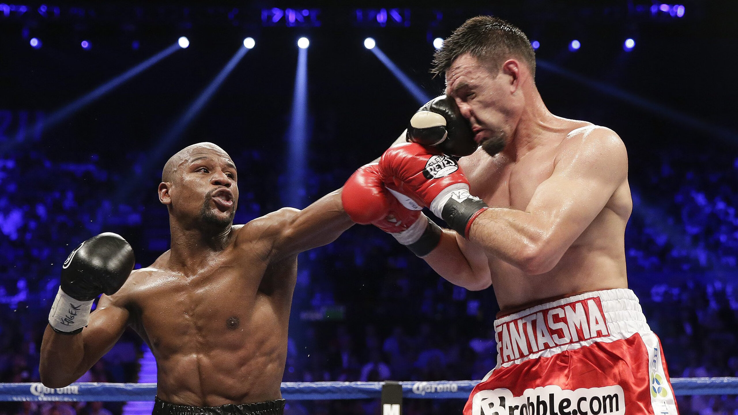 那不勒斯生死战,罗德里戈的完美演出与足球的永恒诗篇